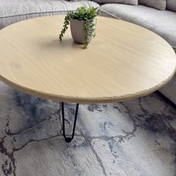 New White Wash Natural Wood Coffee Table 