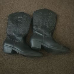Women’s Black Boots
