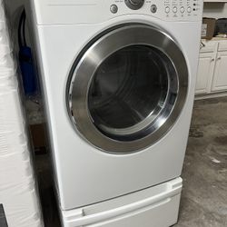 LG Gas Dryer And Pedestal - White