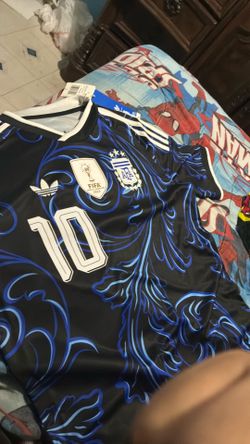 Kids large messi away 22 jersey