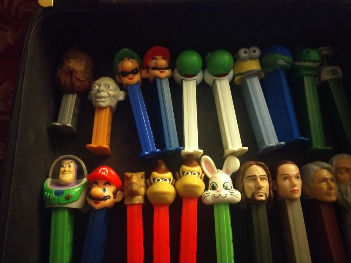 Pez Dispensers ( 44 Total )