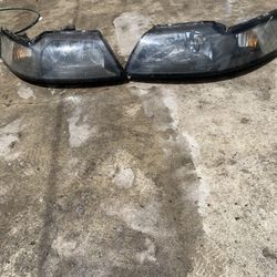 2000-2005 Mustang Front Headlights 