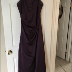 Prom Dress For Sale In Burgundy Color With Rimestone