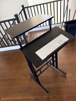 Stand-up adjustable desk