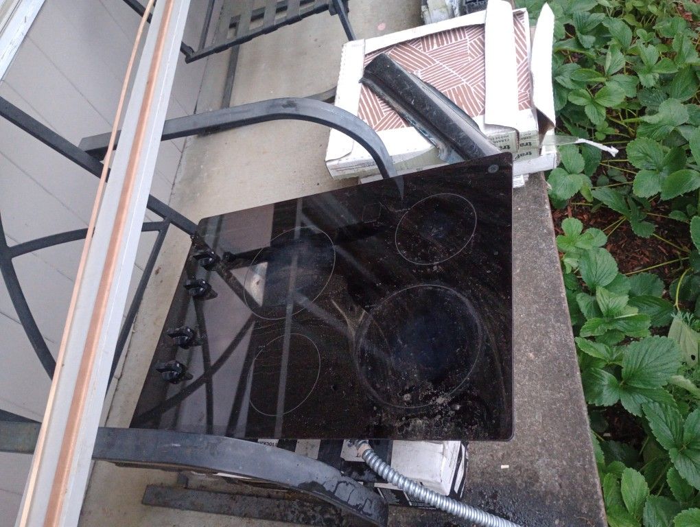 Flat Electric Cooktop