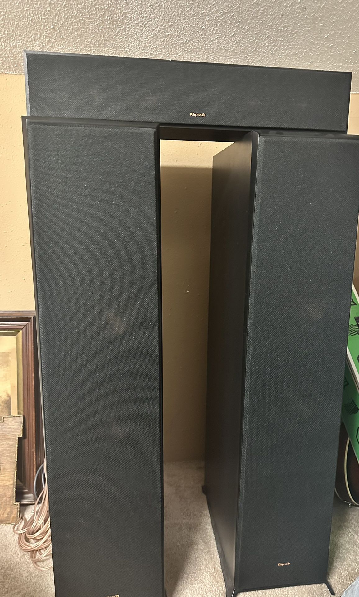 Klipsch Cinematic Sound System