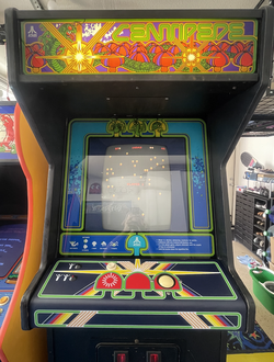 1980 Atari Centipede Dedicated Arcade Game