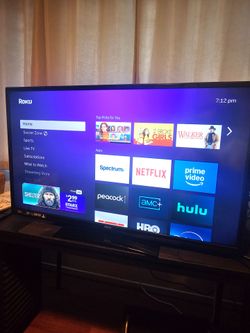RCA 1080p LED LCD 40 inch TV /w Roku