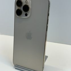 Apple iPhone 13 PRO MAX 256gb. ( Fully Unlocked )