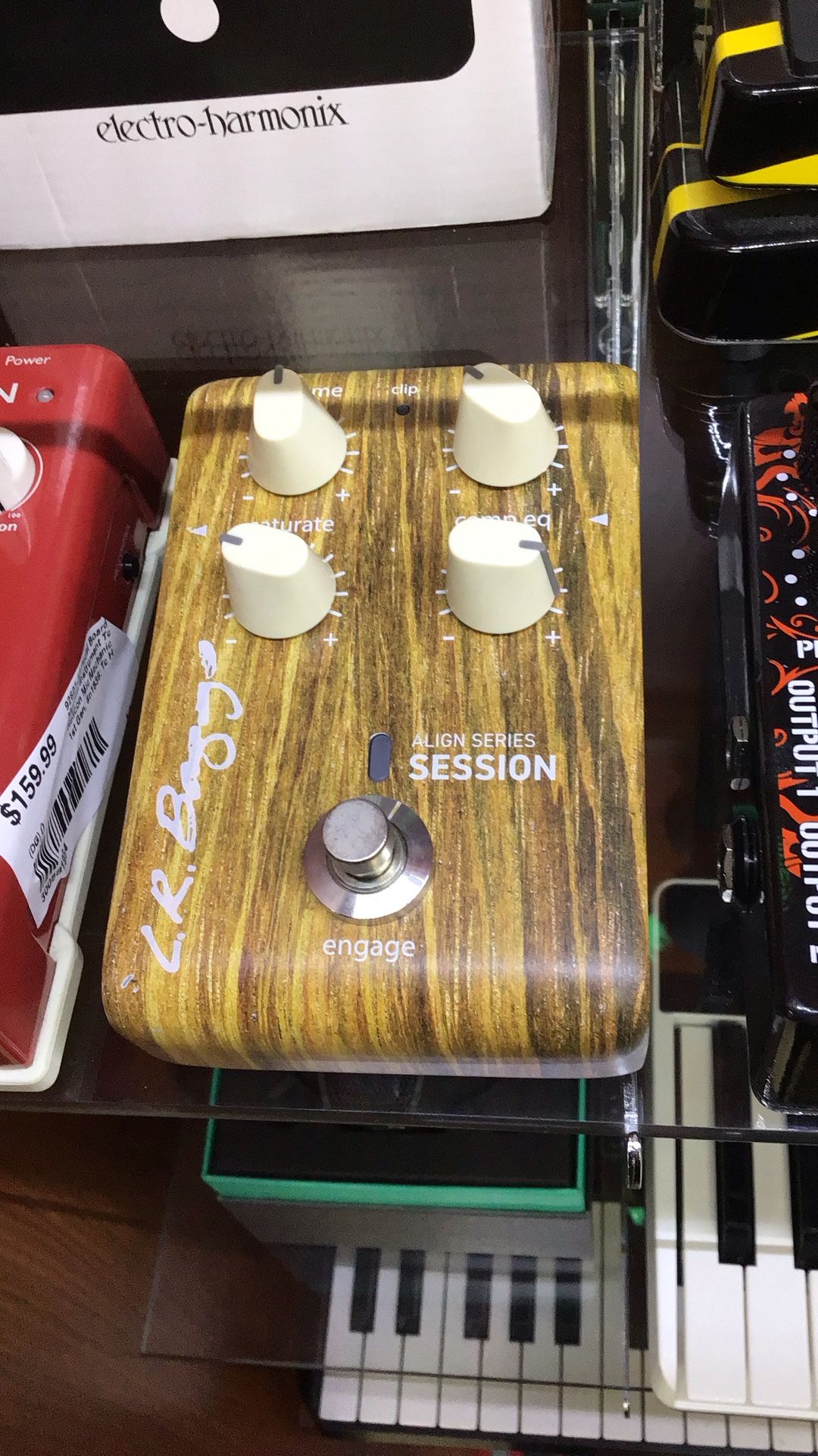 L.R. Baggs Align Series Session Pedal Board