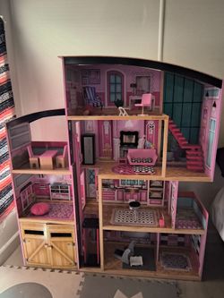 KidKraft Dollhouse