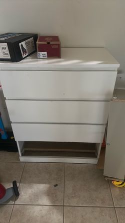 FREE DRESSER, chair, bike