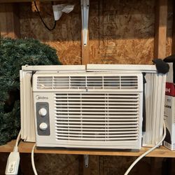 Window AC Unit