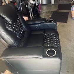 Electric recliner chair, black, never used. .