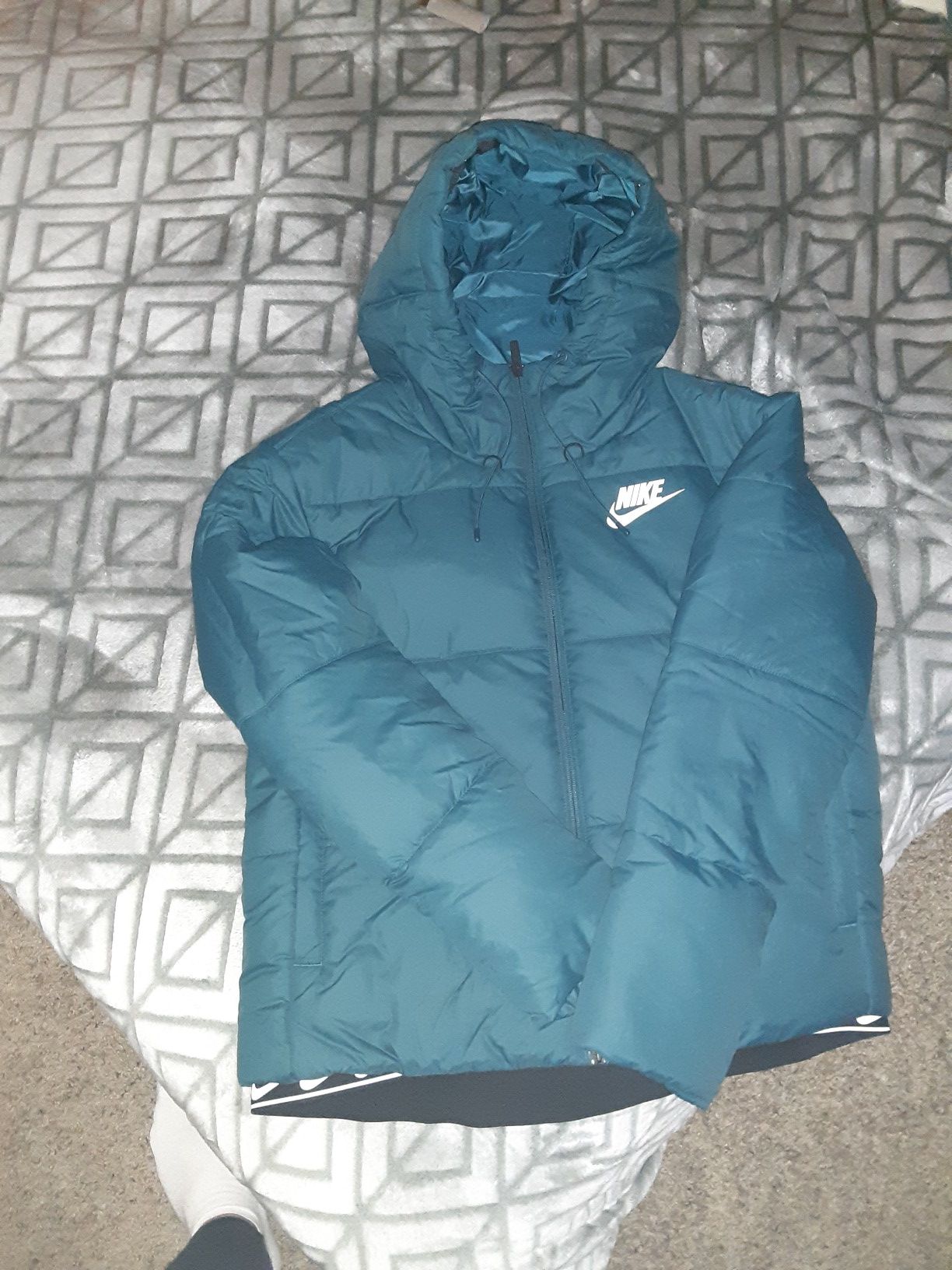 Nike coat size M