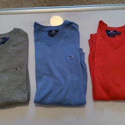 3 VINEYARD Sweaters 