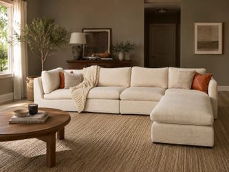 Cloud Modular Sectional w/ Oversized Ottoman – Can Deliver