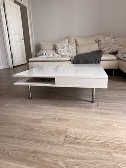 Coffee table IKEA with drawers