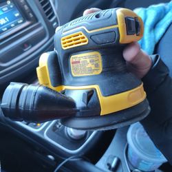 DeWalt Random Orbit Palm Sander Without Battery