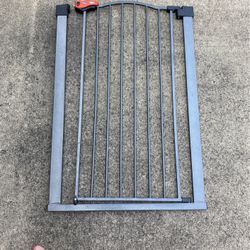 Indoor-Outdoor Pet Gate