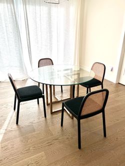 CB2 (Crate & Barrel) 47” Round Glass Dining Table & Chairs