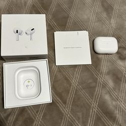 AirPods Pro Wireless Charging Case 