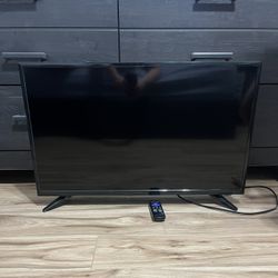 32” Insignia LED TV