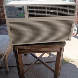Window AC Heater Unit 14000 BTUs