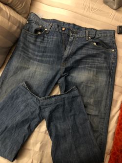 Levi 505 size 38w 32l