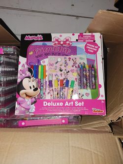 Minnie Mouse Delux Art Set
