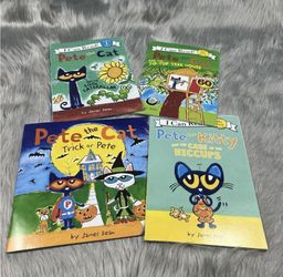 Pete the cat 4 book bundle. Gently used. $10