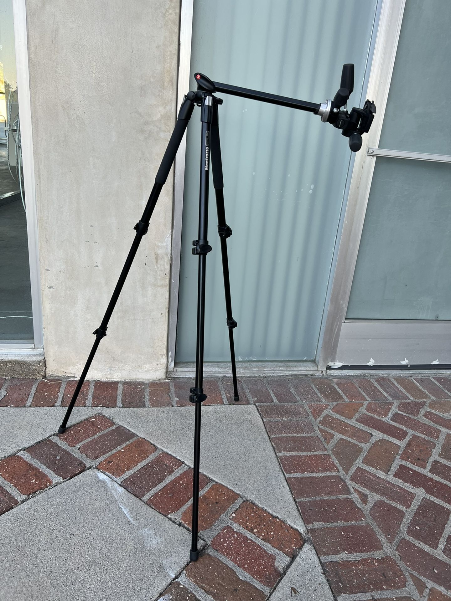 Manfrotto Photoghraphy Equipments Tripod Italy