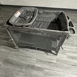  5-in-1 Baby Bassinet Bedside Sleeper, Baby Pack and Play with Changing Table