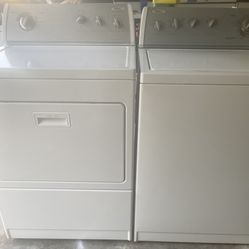 Whirlpool Washer And Dryer Set