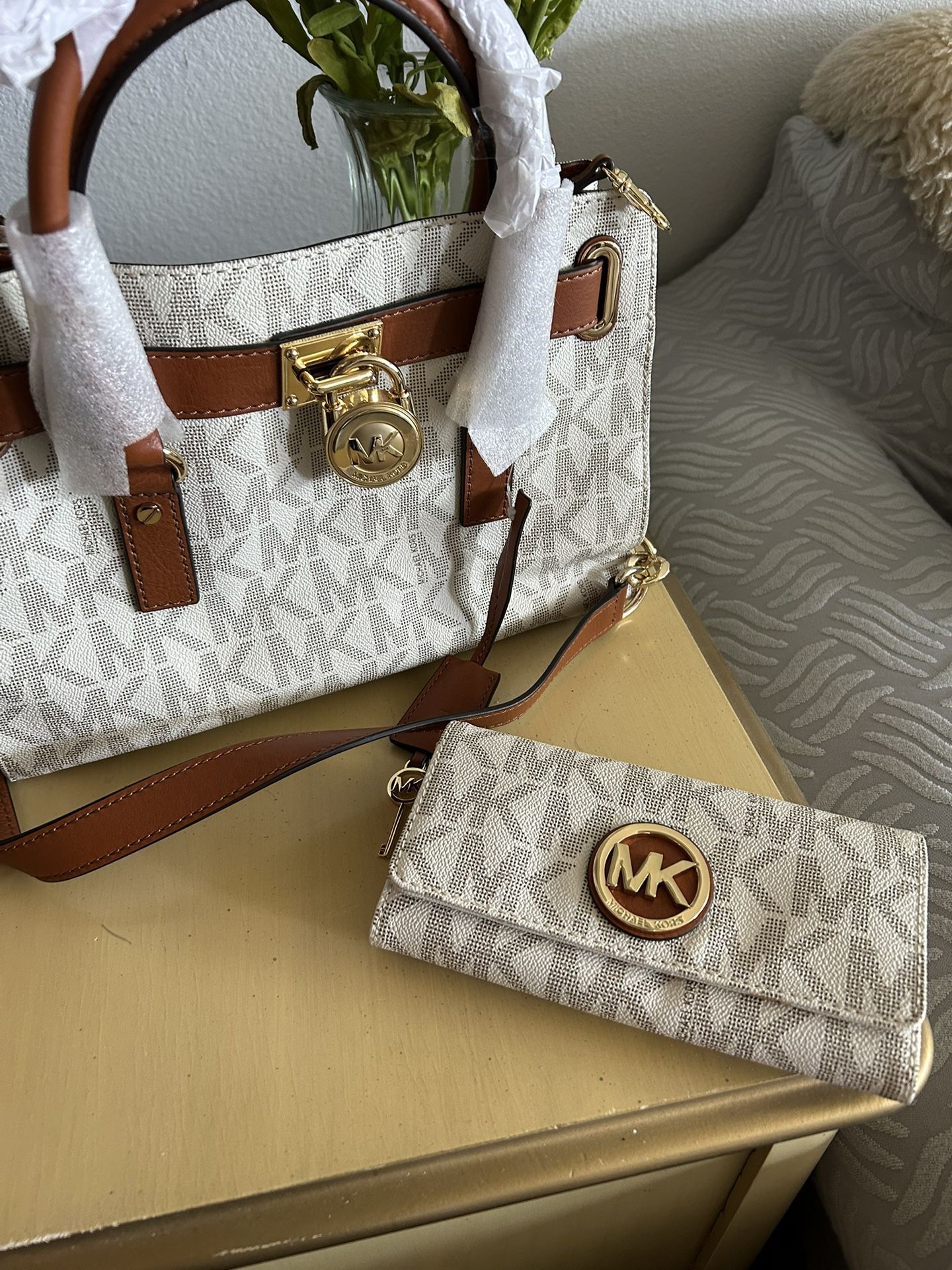 Beautiful Brand New Michael, Kors, Hamilton, Satchel, And Wallet