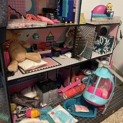 LOL Dollhouse with accessories and Helicopter
