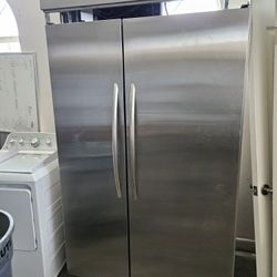 2009 Kitchen Aid 48 Inch Built In Refrigerator 