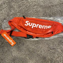Supreme Fanny Bag 