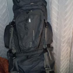 HIGH SIERRA BACKPACK 12 Survival essentials 90 L