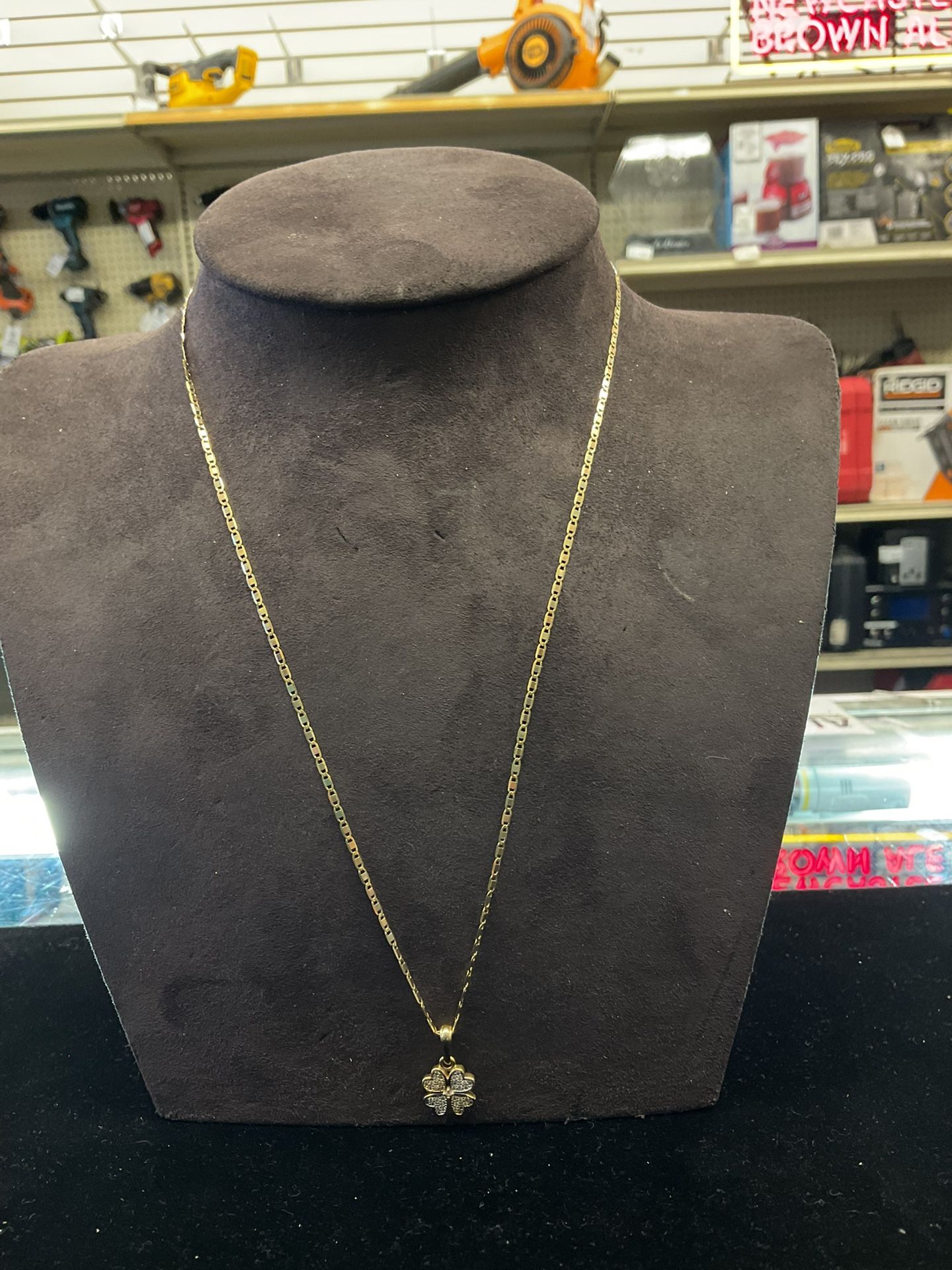 18k Gucci Chain With Clover Pendant 39205-1