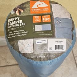 Ozark Trail Happy Camper 50-Degree Warm Weather Rectangular Rectangular Sleeping Bag for Young Adults, Blue, 75"x33" (Brand New)