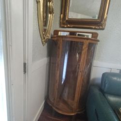China/Curio Cabinet
