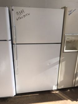 GE Profile White BIG 67” H x 34.5” W Refrigerator! Beautiful Glass Shelves! 23.5 Cubic Feet! 30-Day Guarantee! Delivery Available TODAY