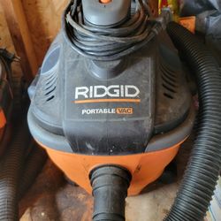 Ridgid 4 Gallon Portable Wet Dry Vacuum