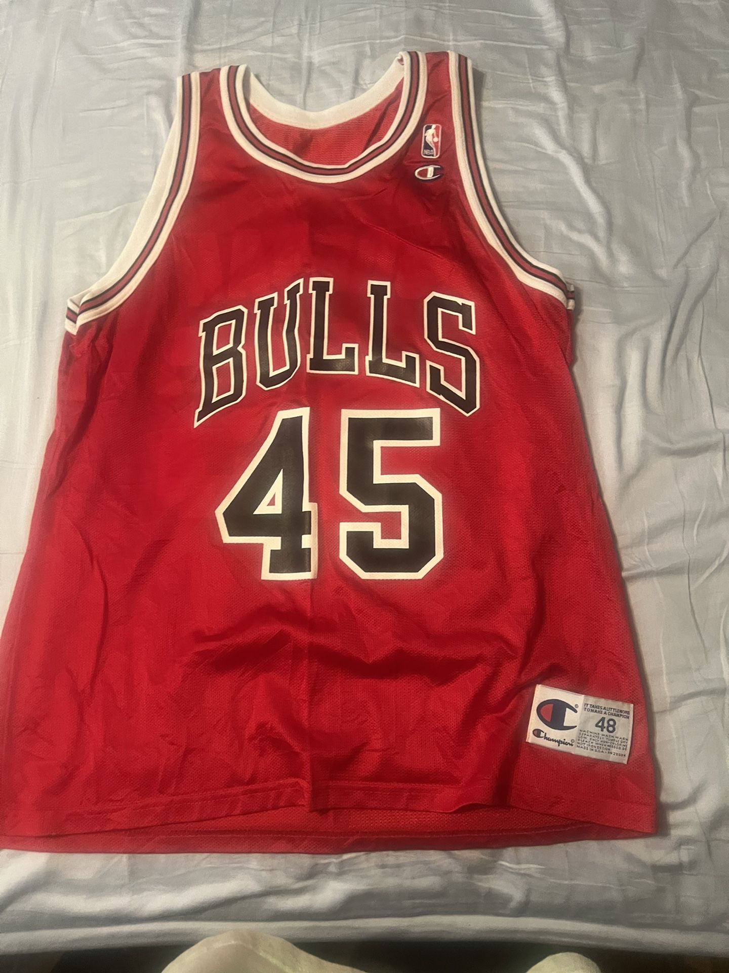 Michael Jordan basketball jersey, Chicago Bulls, Champion Brand, red, men’s size 48