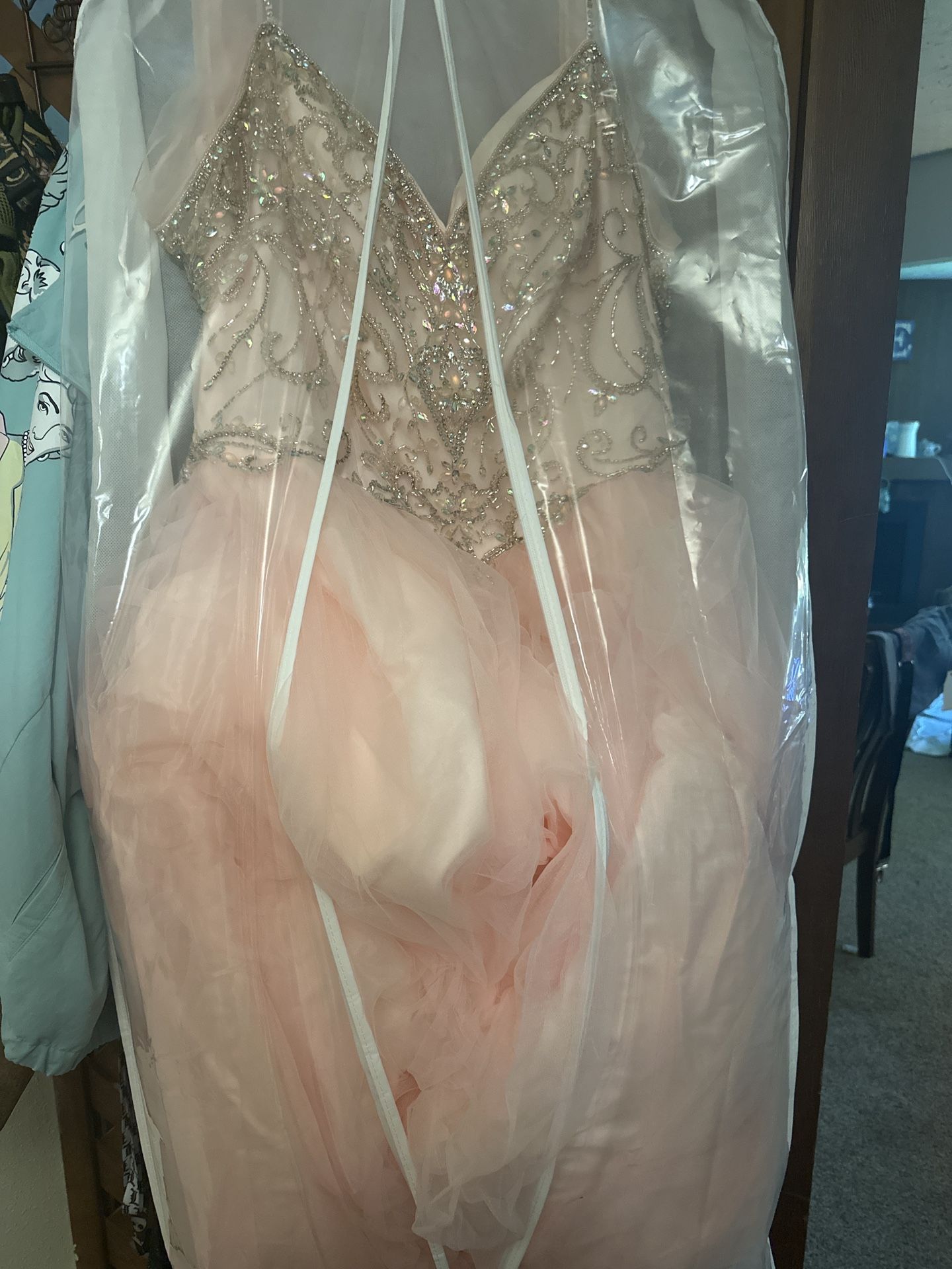 💖 Stunning Pink Quinceañera / Sweet 16 Dress Never worn