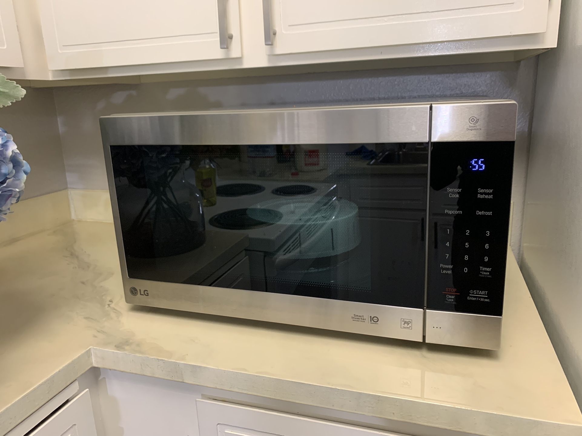 LG Microwave 