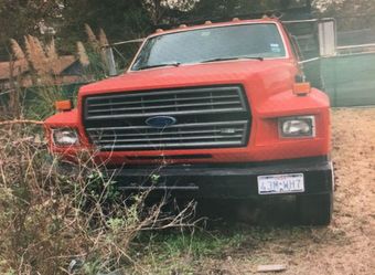 1990 Ford F800