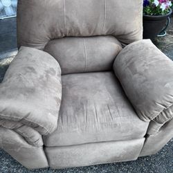 Rocking Recliner 