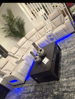✨️Reclining Sectionals Sofas ✨️ Furniture Sectionals, Bedrooms, Dining Avail